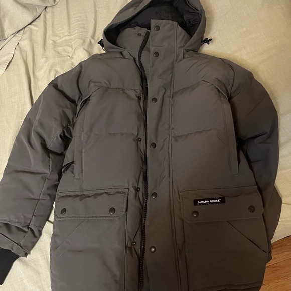 Canada Goose Men's Dark Gray Puffer Jacket